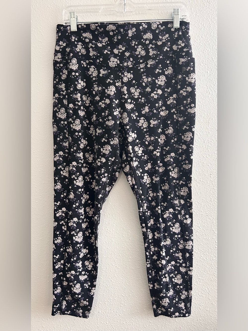 PINK Victoria's Secret Black Floral Leggings